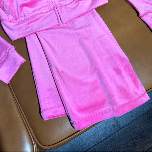 Juicy Couture Pink Velour Tracksuit Set NWT Hot Pink/silver - Picture 5 of 5